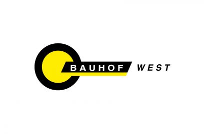 Bauhof West Logo mit einem stilisierten schwarz-gelben Kreis und dem Schriftzug "BAUHOF WEST" rechts daneben.