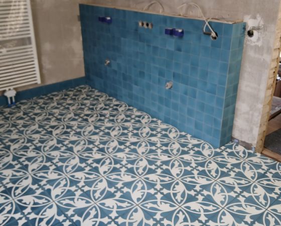 Bauhof West Dresden_Fliesenleger_aufwändige Verlegearbeit